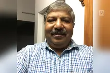 സ്കൂട്ടർ നിയന്ത്രണം വിട്ടുമറിഞ്ഞു, തോക്കിൽ നിന്ന് വെടിയുതിർന്ന് അഭിഭാഷകൻ മരിച്ചു