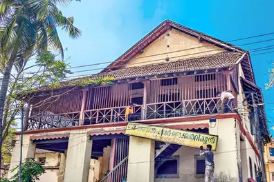 Mananchira’s iconic Govt Model School building demolition begins