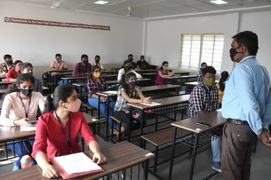 Aadhaar-based punching to mark attendance set to be made mandatory for college teachers in Kerala
