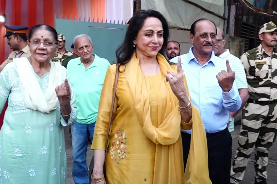 Citizens Question Hema Malini's Polling Booth Experience Amidst Long Waits