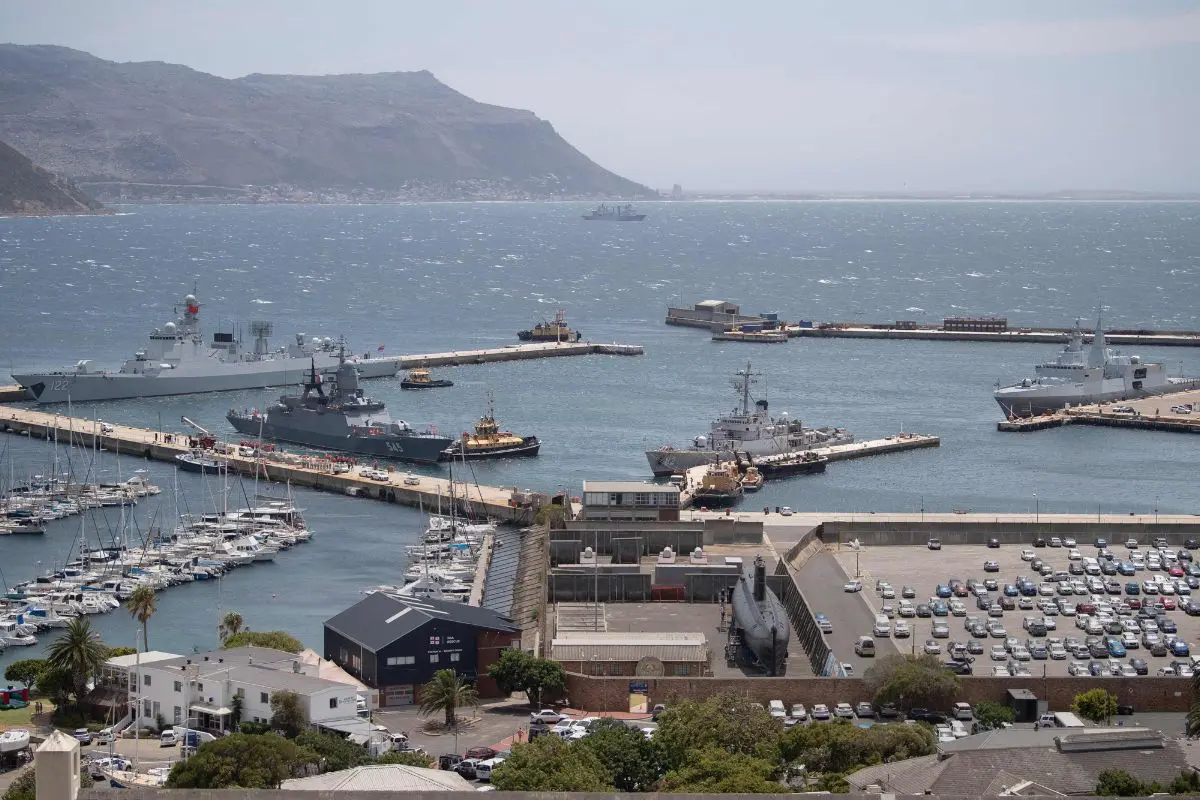 A general view of the Chinese guided-missile destroyer Tangshan (Hull 122), (L), the Stoykiy, the Iranian navy ship, the IRIS Makran 441 (2nd L), and the South African SAS Amatola (F145), (R) in Simon's Town harbour, near Cape Town (Photo: AFP)