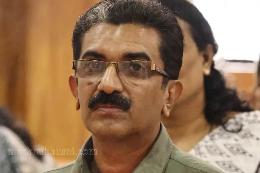 നവീൻ ബാബുവിന്റെ മരണം: അന്വേഷണ ഉദ്യോഗസ്ഥൻ CPM സ്ഥാനാർഥിയായി മത്സരിച്ചത് സംശയത്തിന് ഇടനൽകുന്നു, ഹർജി