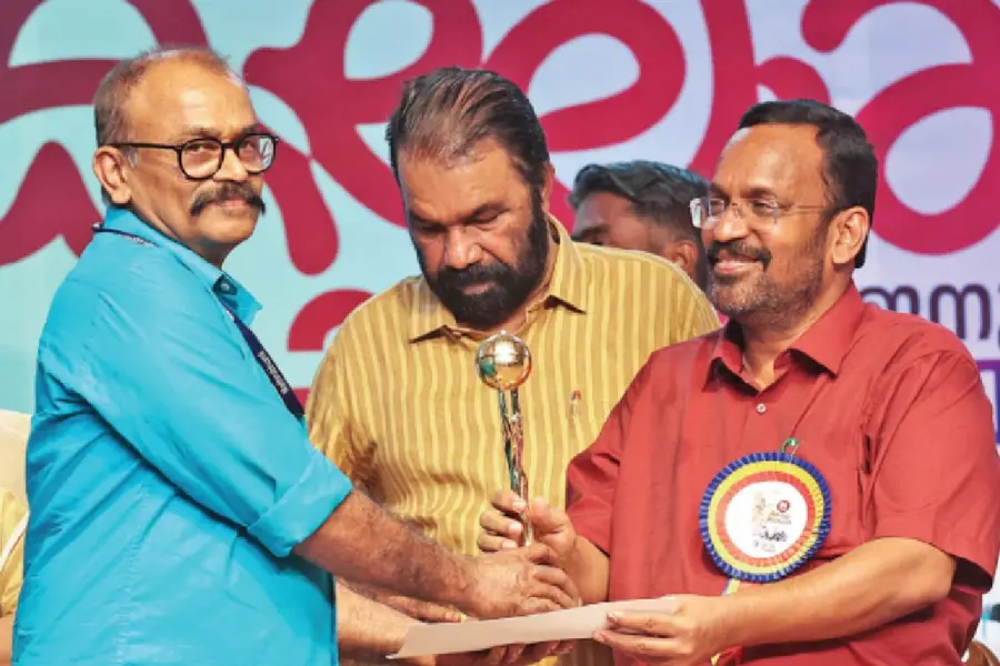 സ്കൂൾ കലോത്സവം: പുരസ്കാരങ്ങളുടെ തിളക്കത്തിൽ മാതൃഭൂമി