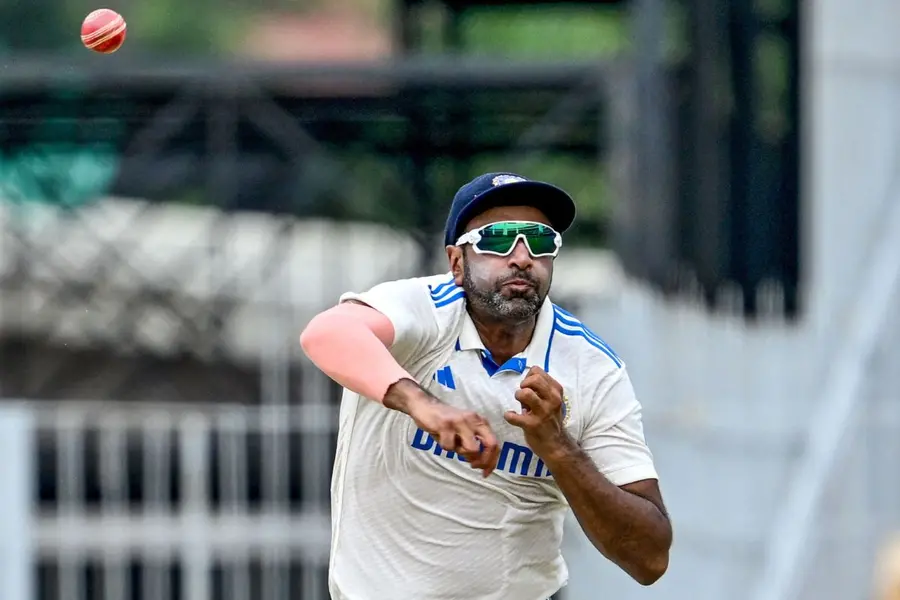 R Ashwin.jpg