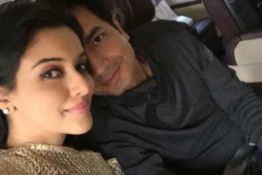 A special anniversary post from Asin’s husband: An unseen photo and a decade of love