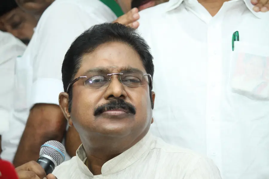ദിനകരൻ വീണ്ടും എൻഡിഎയിലേക്ക്; മോദിയുടെ റാലിക്ക് എത്തിയേക്കും