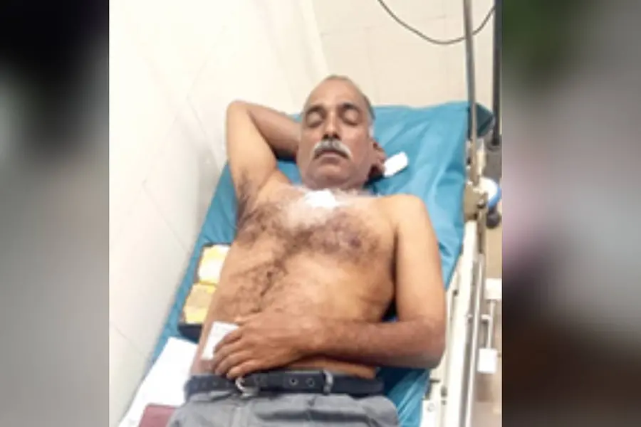 ടിക്കറ്റെടുക്കാൻ പറഞ്ഞത് ഇഷ്ടപ്പെട്ടില്ല; സ്വകാര്യ ബസ് കണ്ടക്ടറെ യാത്രക്കാരൻ കുത്തി