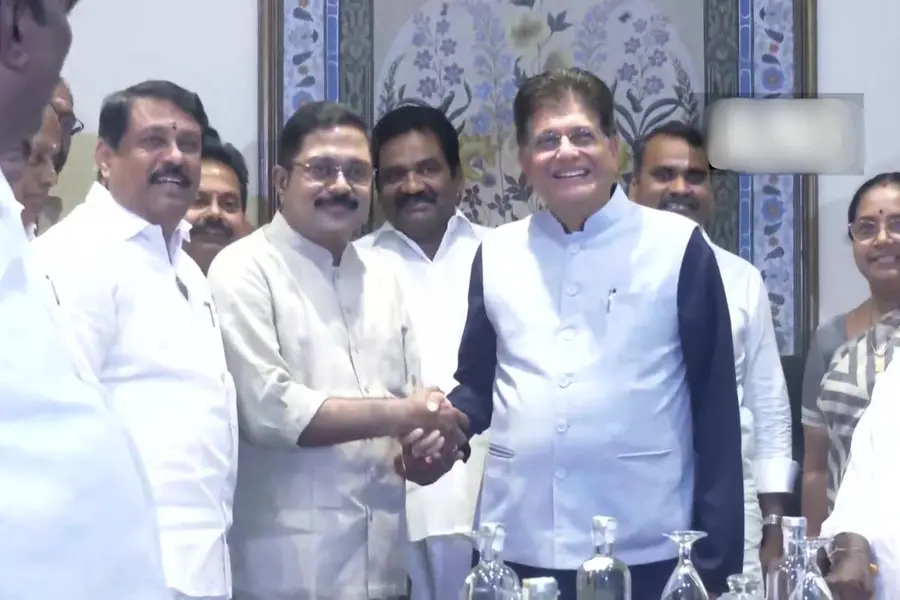 TTV Dhinakaran meets Piyush Goyal as AMMK rejoins NDA ahead of TN polls | WATCH