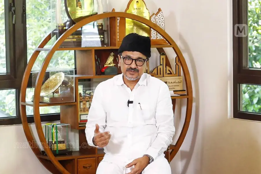 വെൽഫെയർ പാർട്ടിയുമായുണ്ടായത് നീക്കുപോക്കുകൾ മാത്രം; ലീഗ് മതേതരത്വത്തിനൊപ്പമെന്ന് സാദിഖലി തങ്ങൾ