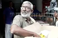 ഭാഗ്യം വീണ്ടും സുദീഖിന്റെ കൈപിടിച്ചു, 54 നമ്പർ ചോദിച്ചുവാങ്ങി, അടിച്ചത് 55-ന്, ആ 20 കോടി ആർക്ക്?
