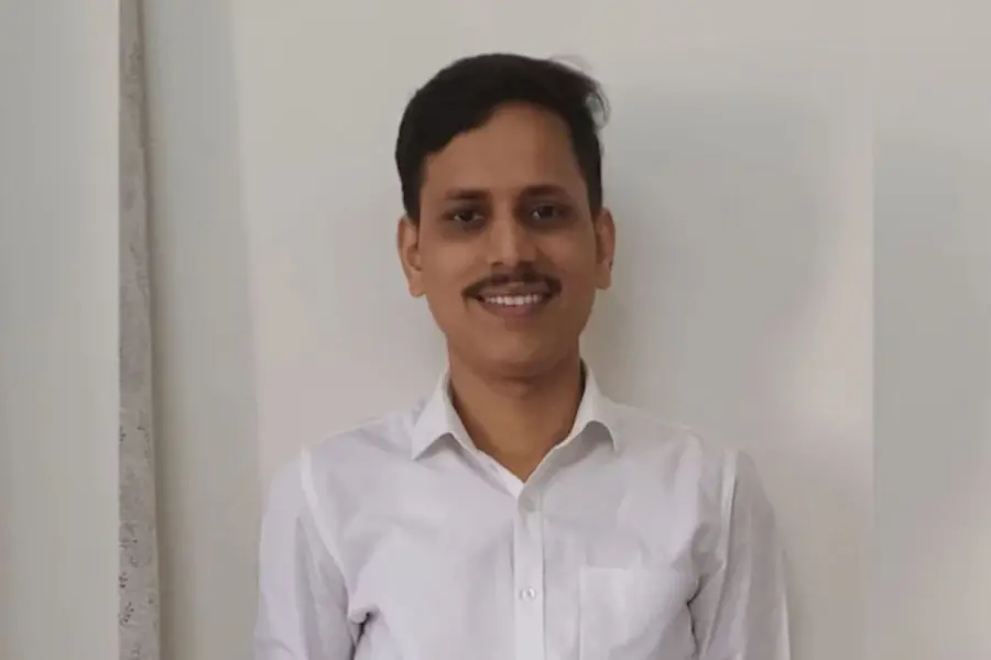 College professor stabbed to death at Mumbai's Malad station; killer on the run