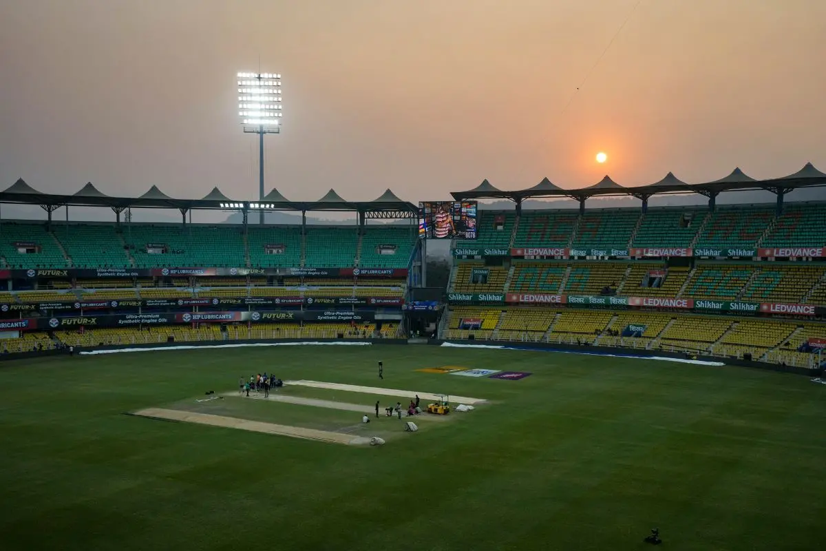 Groundsmen are preparing the pitch ahead of the third T20I between India and New Zealand at ACA Stadium, Barsapara, Guwahati. | Photo: PTI