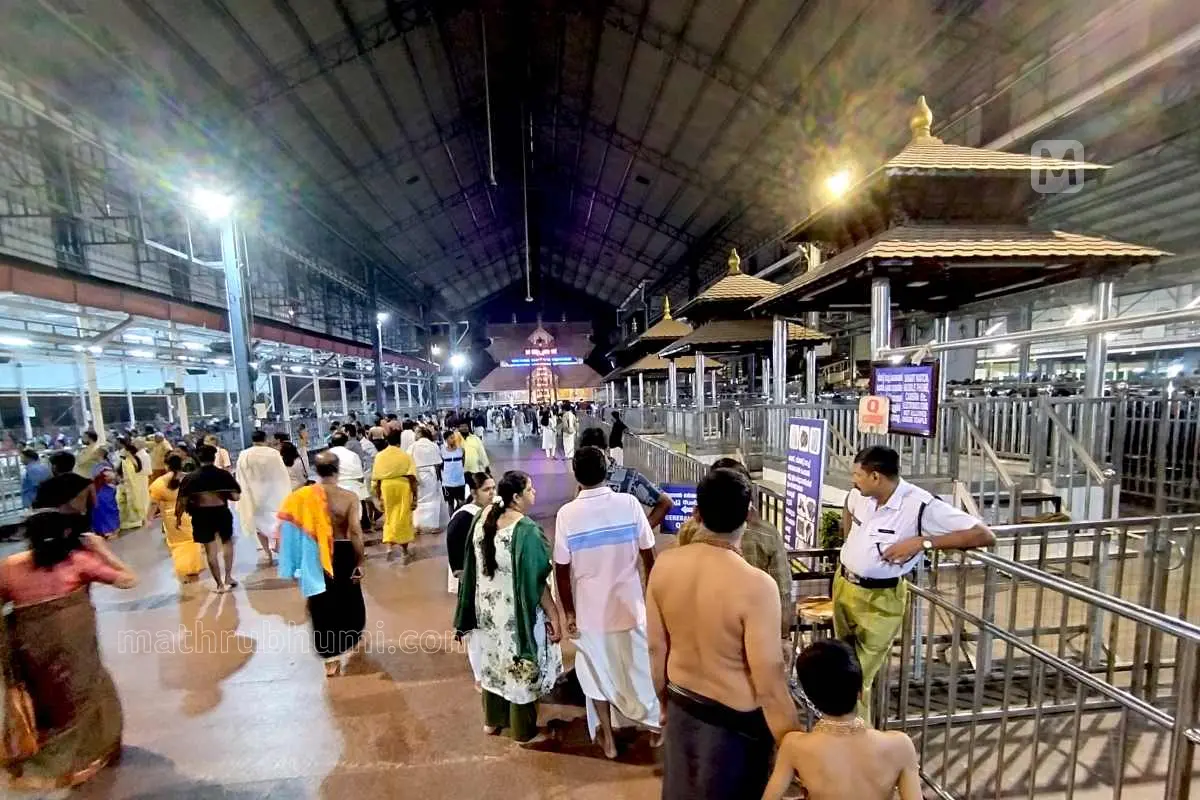 ഗുരുവായൂര് ക്ഷേത്രം | ഫയല്ചിത്രം | ഫോട്ടോ: പി.പി. ബിനോജ്/ മാതൃഭൂമി