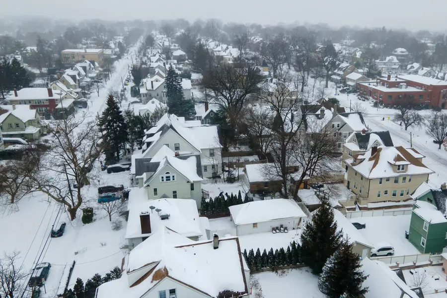 US winter storm chaos continues: Airports shut, thousands stranded as 11,400 flights cancelled