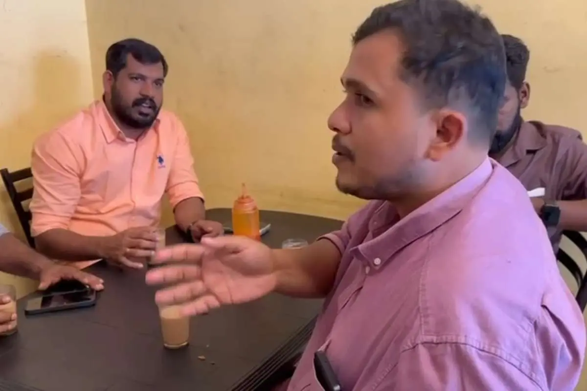ലിന്റോ ജോസഫും സാമൂഹിക മാധ്യമത്തിൽ അധിക്ഷേപം നടത്തിയ അസ്ലമും ഒന്നിച്ച് ചായകുടിക്കുന്നു