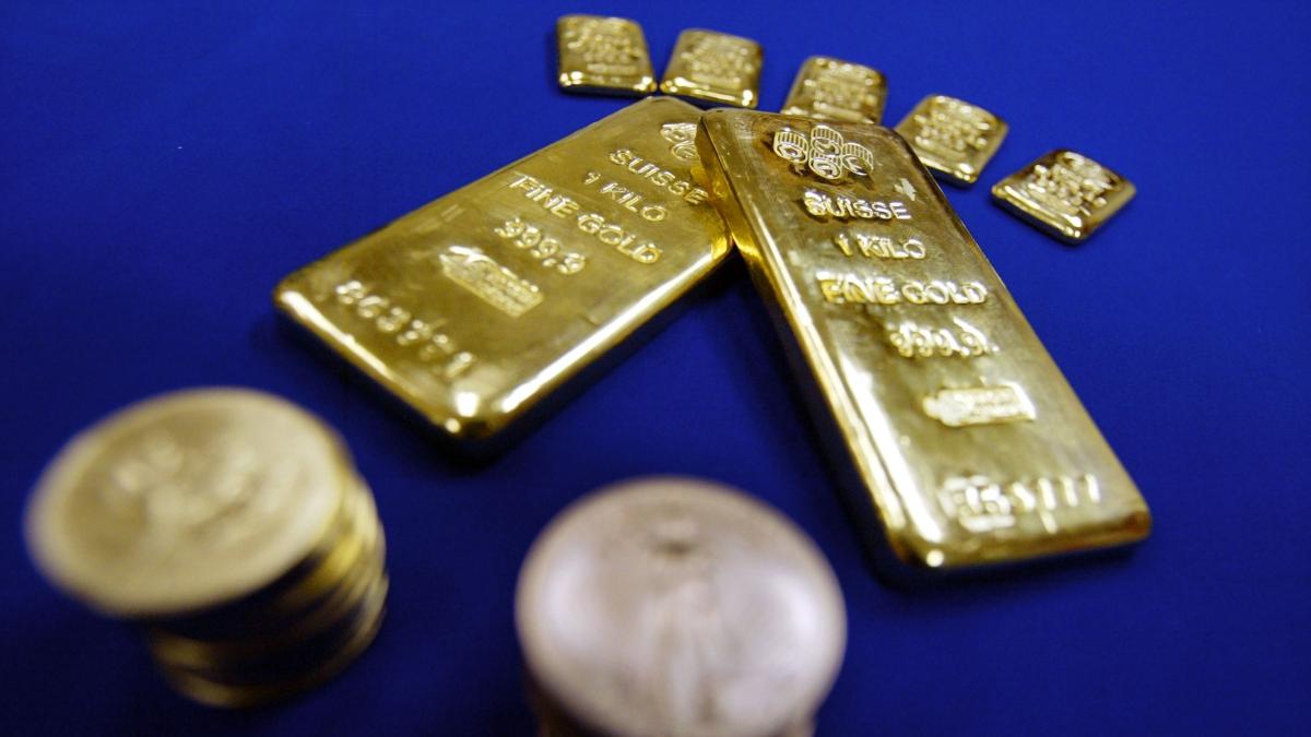 Gold and silver price today (Jan 27, 2026): Markets hold steady after ...