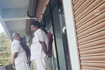 വാടകക്കുടിശ്ശിക: CPM പാർട്ടി ഓഫീസ് ഒഴിപ്പിക്കാനെത്തി ഉദ്യോഗസ്ഥർ; തടഞ്ഞ് നേതാക്കൾ
