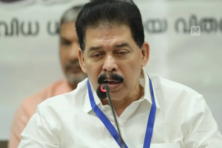 'സൽപ്പേര് നഷ്ടമായി; നിരപരാധിത്വം തെളിയിക്കാൻ അനുവദിക്കണം'; കാരാട്ട് റസാഖ് സുപ്രീം കോടതിയിൽ