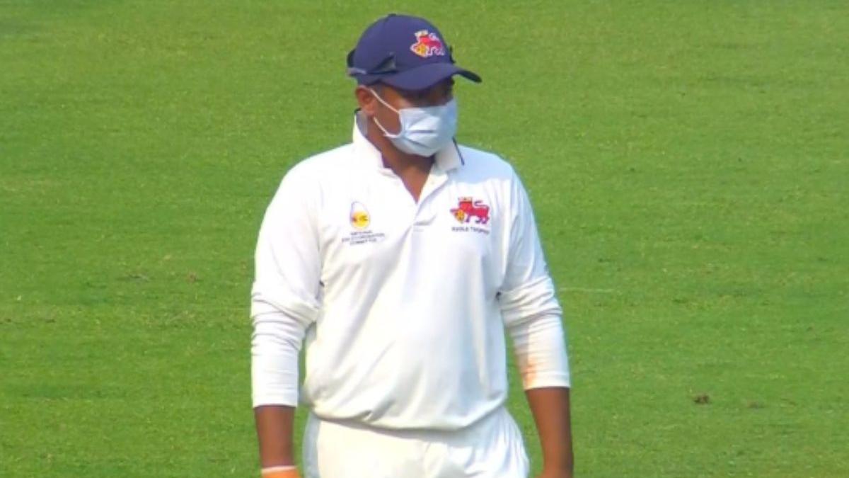 ‘Pollution caused breathing issues’: Sarfaraz Khan, others forced to wear masks during Ranji match