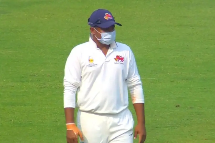 ‘Pollution caused breathing issues’: Sarfaraz Khan, others forced to wear masks during Ranji match