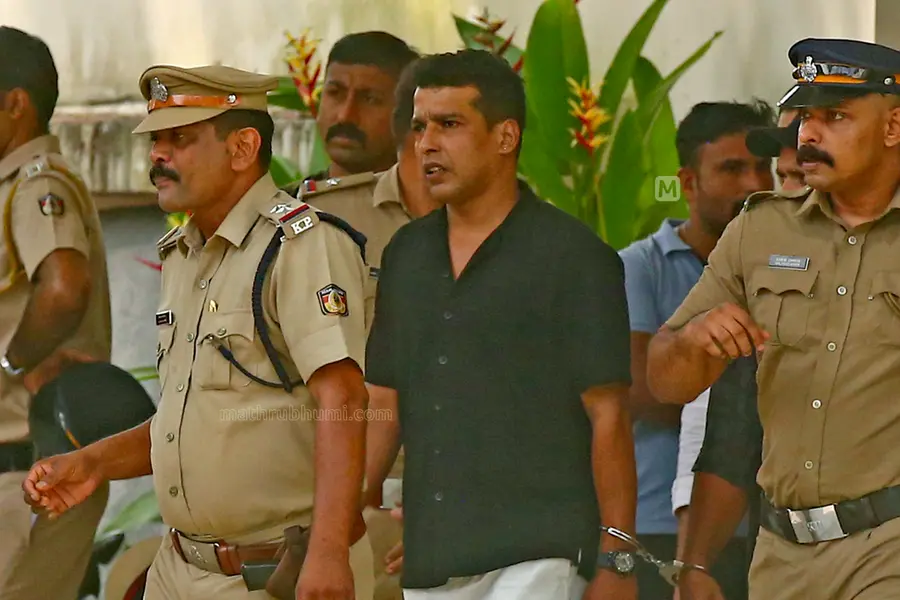 നടിയെ ആക്രമിച്ച കേസ്: ദൃശ്യംപകർത്തിയ ഫോൺ കണ്ടെത്താനായില്ല, ശിക്ഷ റദ്ദാക്കണം-പൾസർ സുനി ഹെെക്കോടതിയിൽ