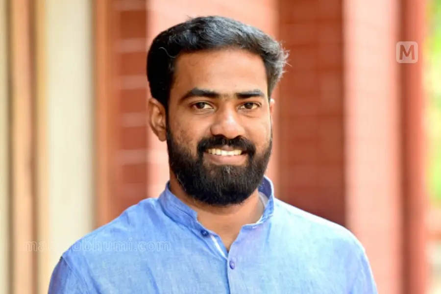'മുണ്ടക്കൈ ദുരന്തം: പണംപിരിച്ച ആപ്പുമില്ല, കണക്കുമില്ല; തുക കൈപ്പറ്റി കോൺഗ്രസ് നേതൃത്വം പുട്ടടിച്ചു'