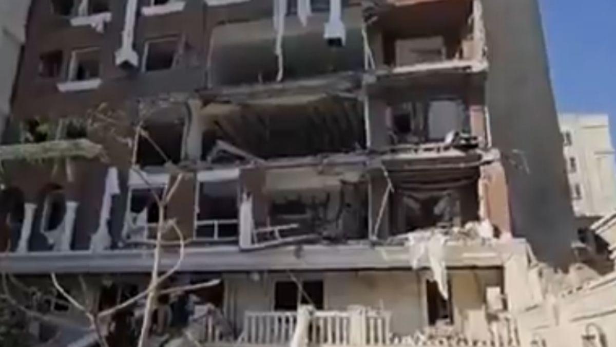 Explosion rocks Bandar Abbas building in Iran, several injured