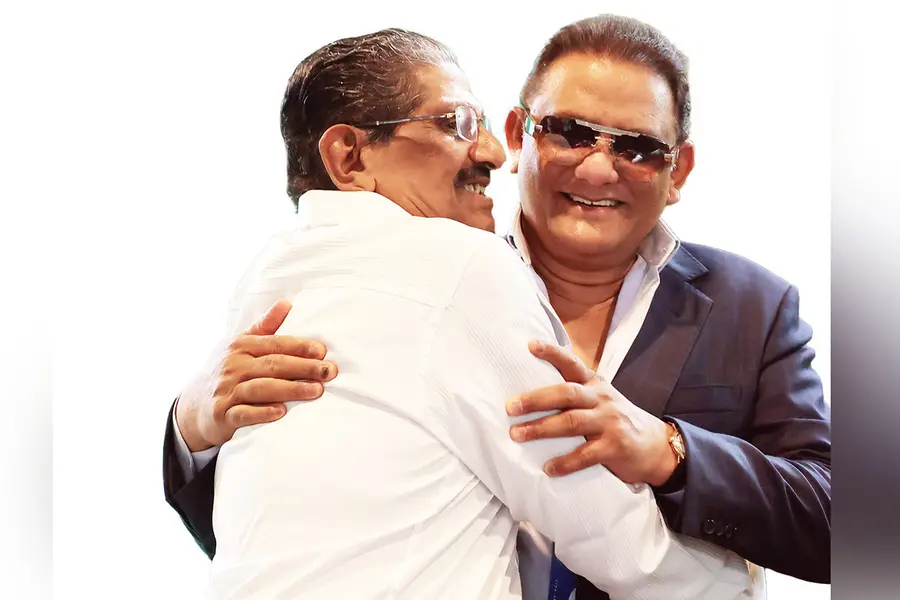 ഓർമ്മകളുടെ ഫ്ലിപ് ഷോട്ടുകളുമായി അസ്ഹർ; ഈഡൻ ഗാർഡനായി കനകക്കുന്ന്