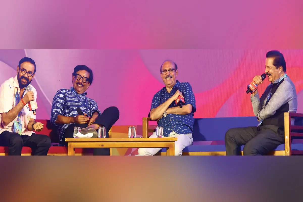 മണിയൻപിള്ള രാജു, പ്രിയദർശൻ, ജി.സുരേഷ്‌ കുമാർ, ശ്രീകണ്ഠൻനായർ