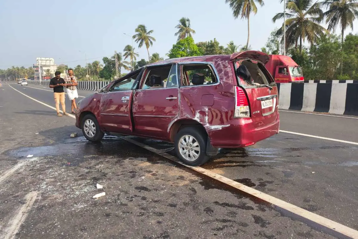 അപകടത്തില്‍പ്പെട്ട വാഹനം