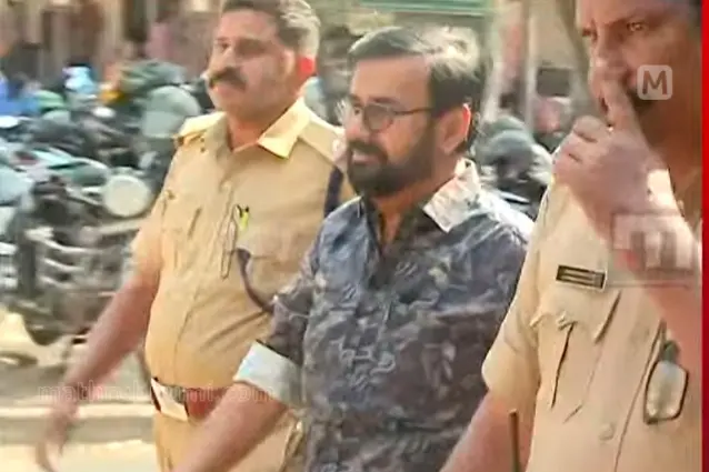 Actor Maniyanpilla Raju arrested in TVM road accident case