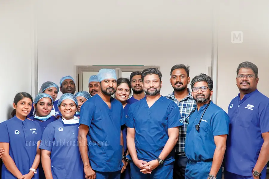 വാഹനാപകടത്തിൽ ഹൃദയത്തിന്റെ അറയ്ക്ക് ഗുരുതര പരിക്ക്; അതിസങ്കീർണ ശസ്ത്രക്രിയ, യുവാക്കൾക്ക് പുതുജീവൻ