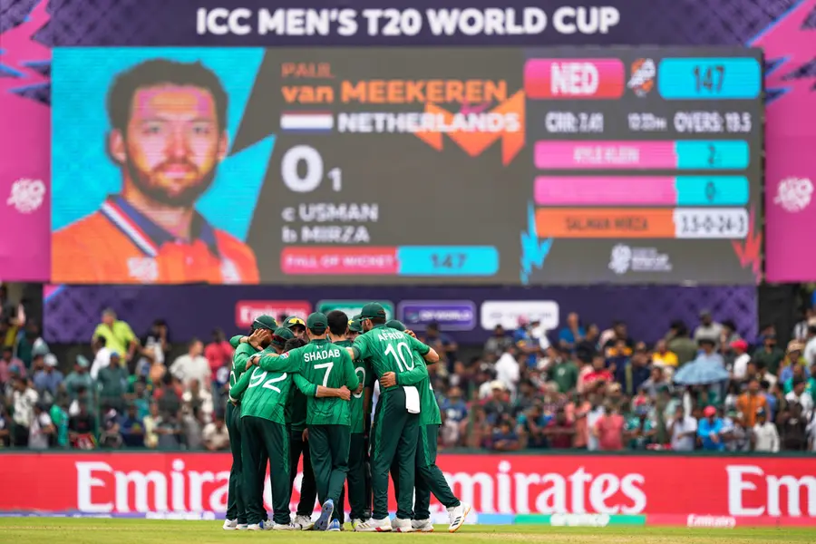 Pakistan spin web bundles out Netherlands for 147 in T20 World Cup opener