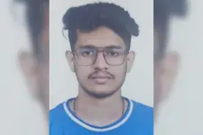 ഇരുചക്രവാഹനങ്ങൾ കൂട്ടിയിടിച്ച് യുവാവിന് ദാരുണാന്ത്യം; അമ്മയ്ക്ക് ഗുരുതര പരിക്ക്
