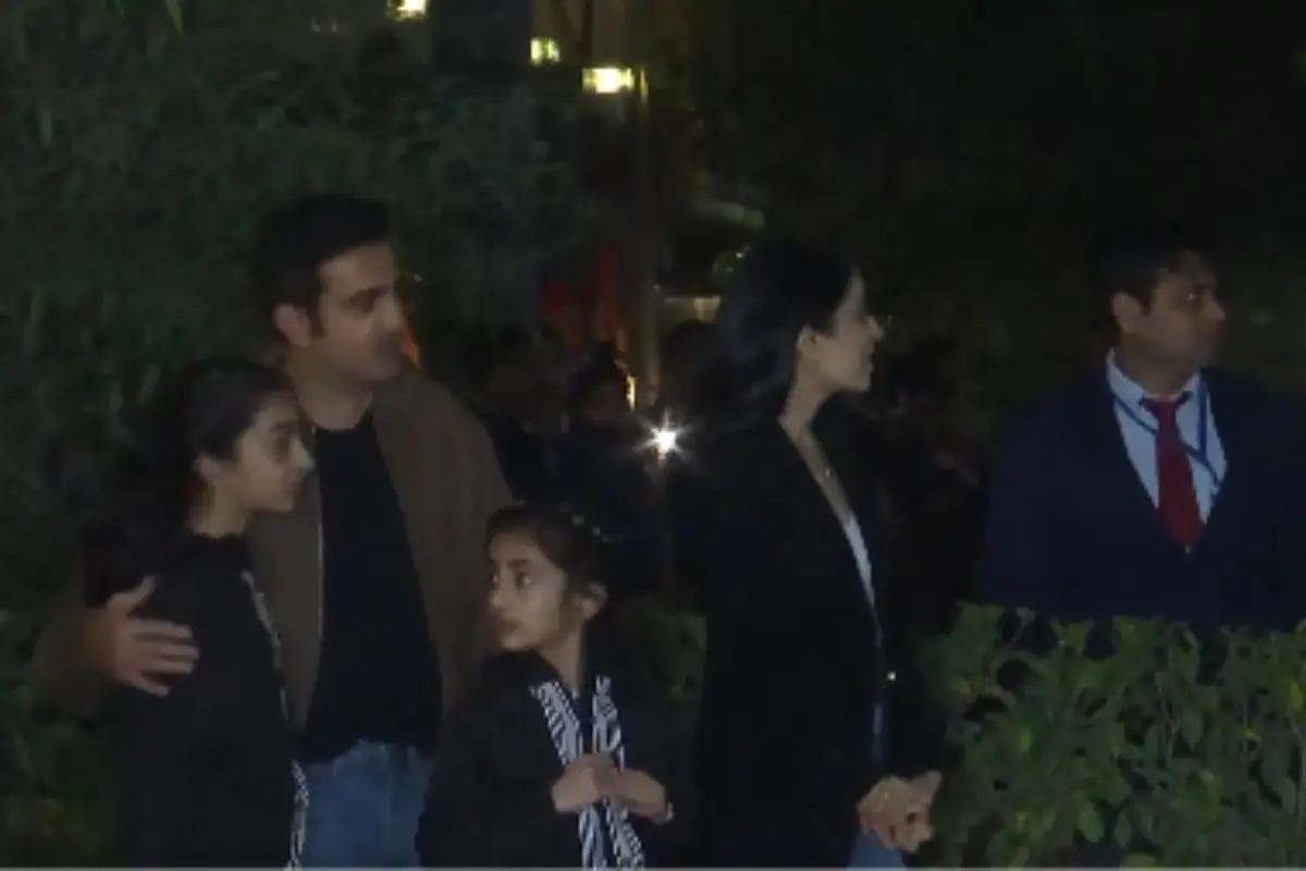 Gautam Gambhir with his family during the dinner he hosted for Team India on Sunday
