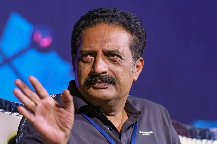 ദീപിക പദുകോണിനൊപ്പം പ്രകാശ് രാജും 'സ്പിരിറ്റിൽ' നിന്ന് പുറത്തേക്കോ?