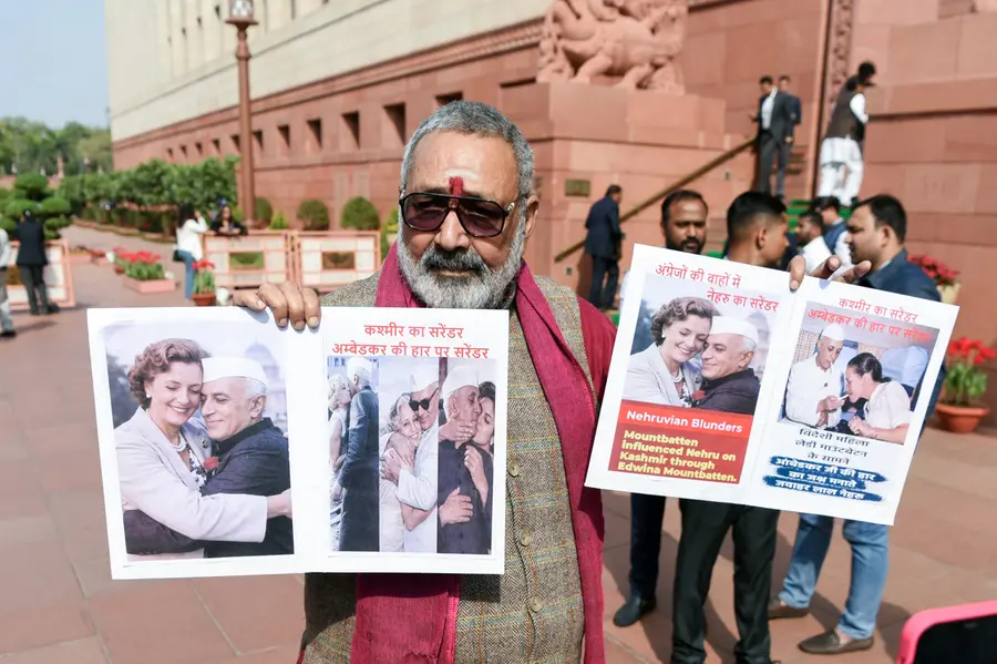 ‘To fulfil his own aspirations, Nehru ji mortgaged Kashmir; surrendered to British’: Giriraj Singh