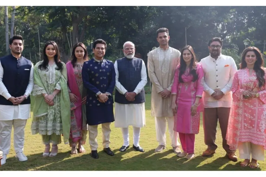 Sachin Tendulkar and his family with PM Modi