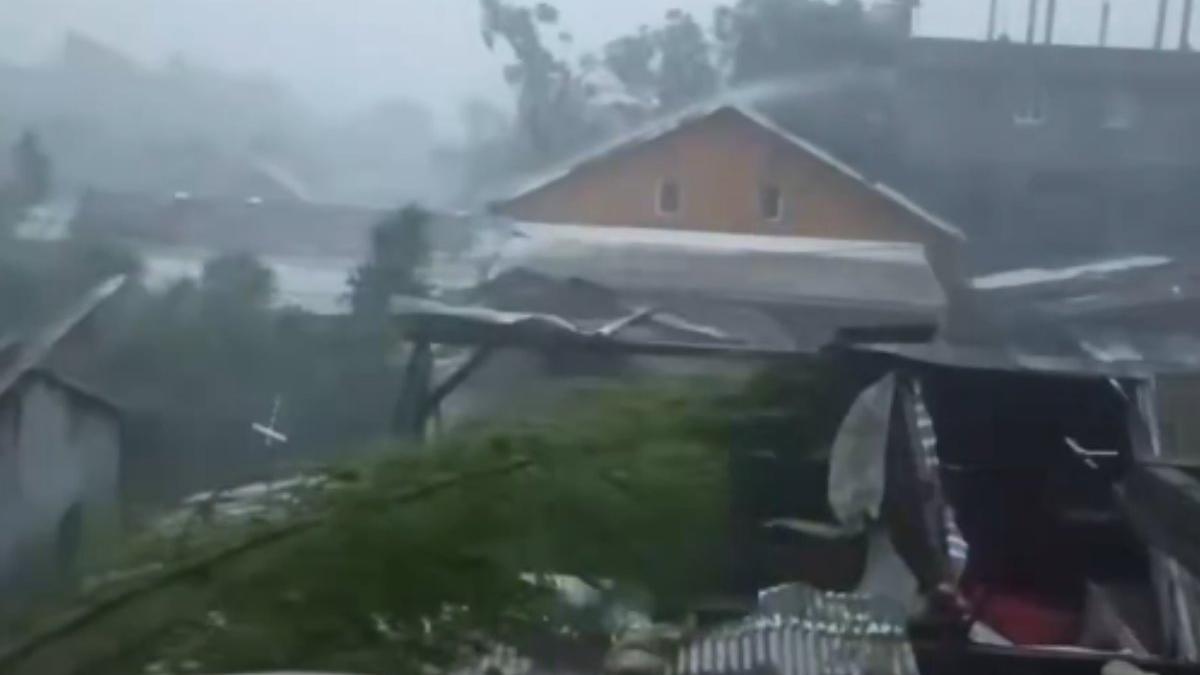Nine dead as violent cyclone Gezani hits Madagascar