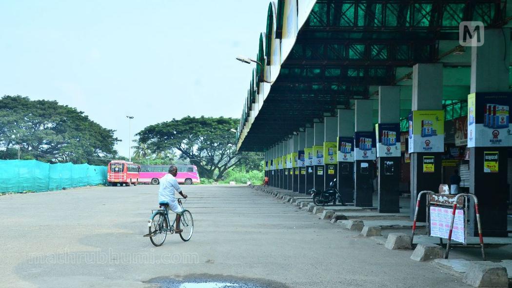 Bharat Bandh today: Major disruptions across India and essential travel tips for 12 February