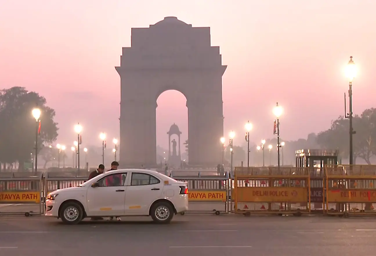 Delhi Air Quality | Photo: ANI