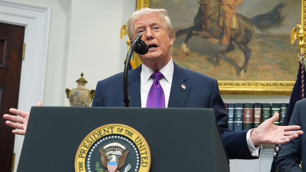 US President Donald Trump says he plans to visit Venezuela as Washington eases oil sanctions