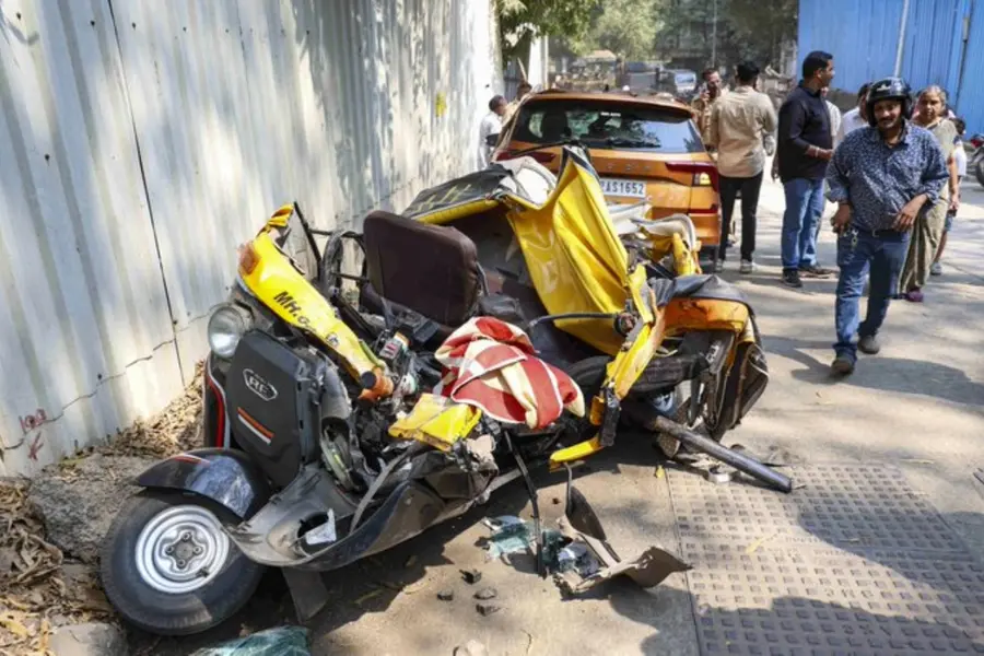 Mulund Metro mishap: ‘Very unfortunate’ CM Fadnavis reacts, promises ₹5 lakh aid