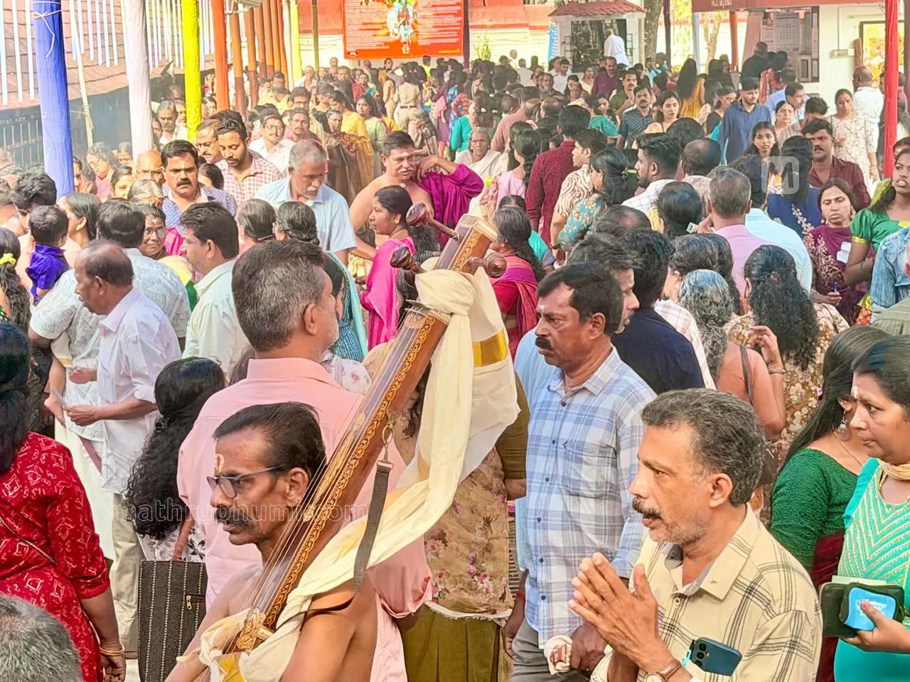 Heavy rush at Thiruvananthapuram Sreekandeswaram Temple on Shivaratri day | Mathrubhumi