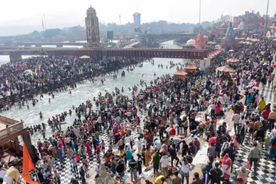Maha Shivaratri 2026: Lakhs throng Shiva temples in Odisha, UP, Kashi Vishwanath sees massive rush