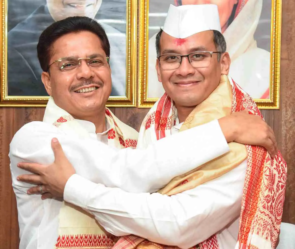 ഭൂപന്‍ ബോറ ഗൗരവ് ഗൊഗോയ്‌ക്കൊപ്പം |ഫോട്ടോ:ANI