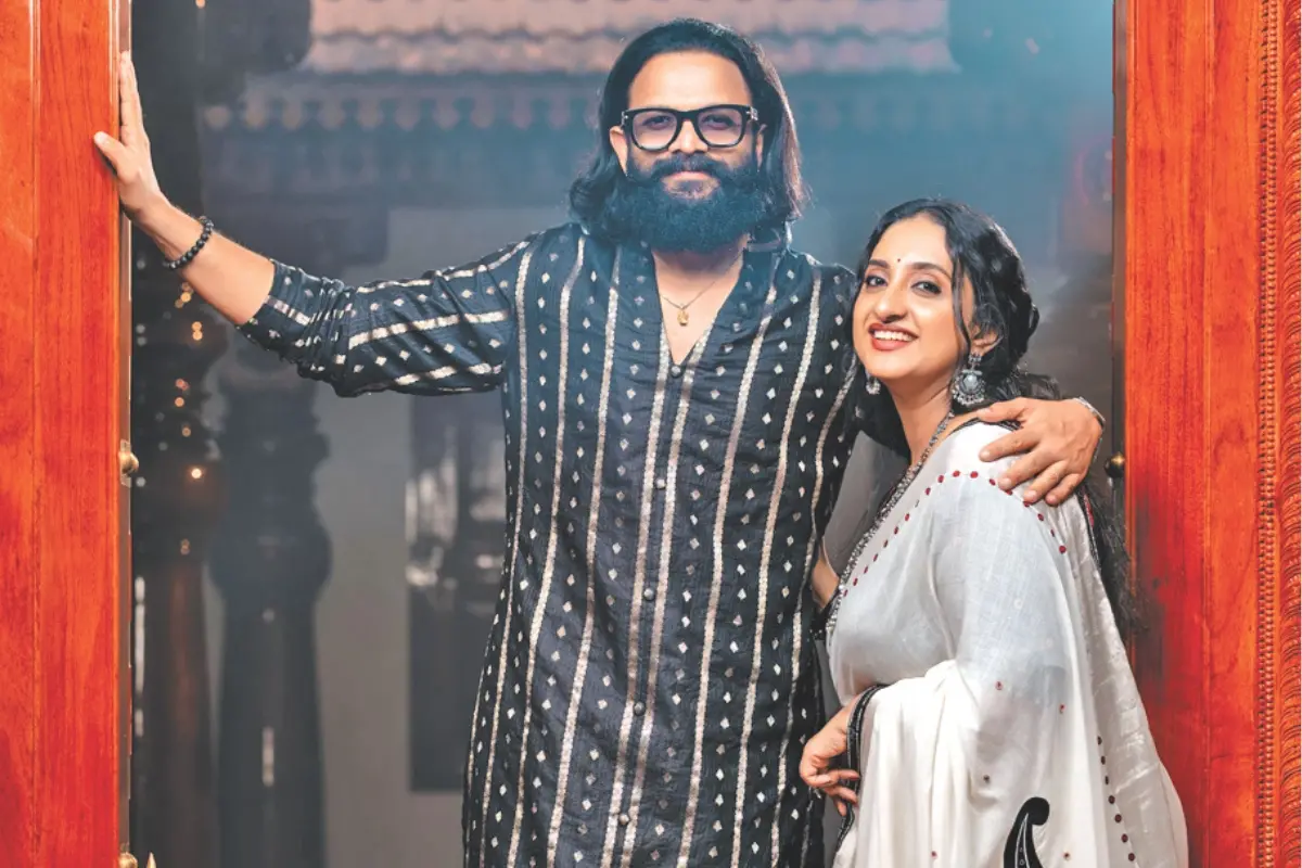 Malayalam actor Jayasurya and his wife, fashion designer and entrepreneur Saritha.| Photo: MPP
