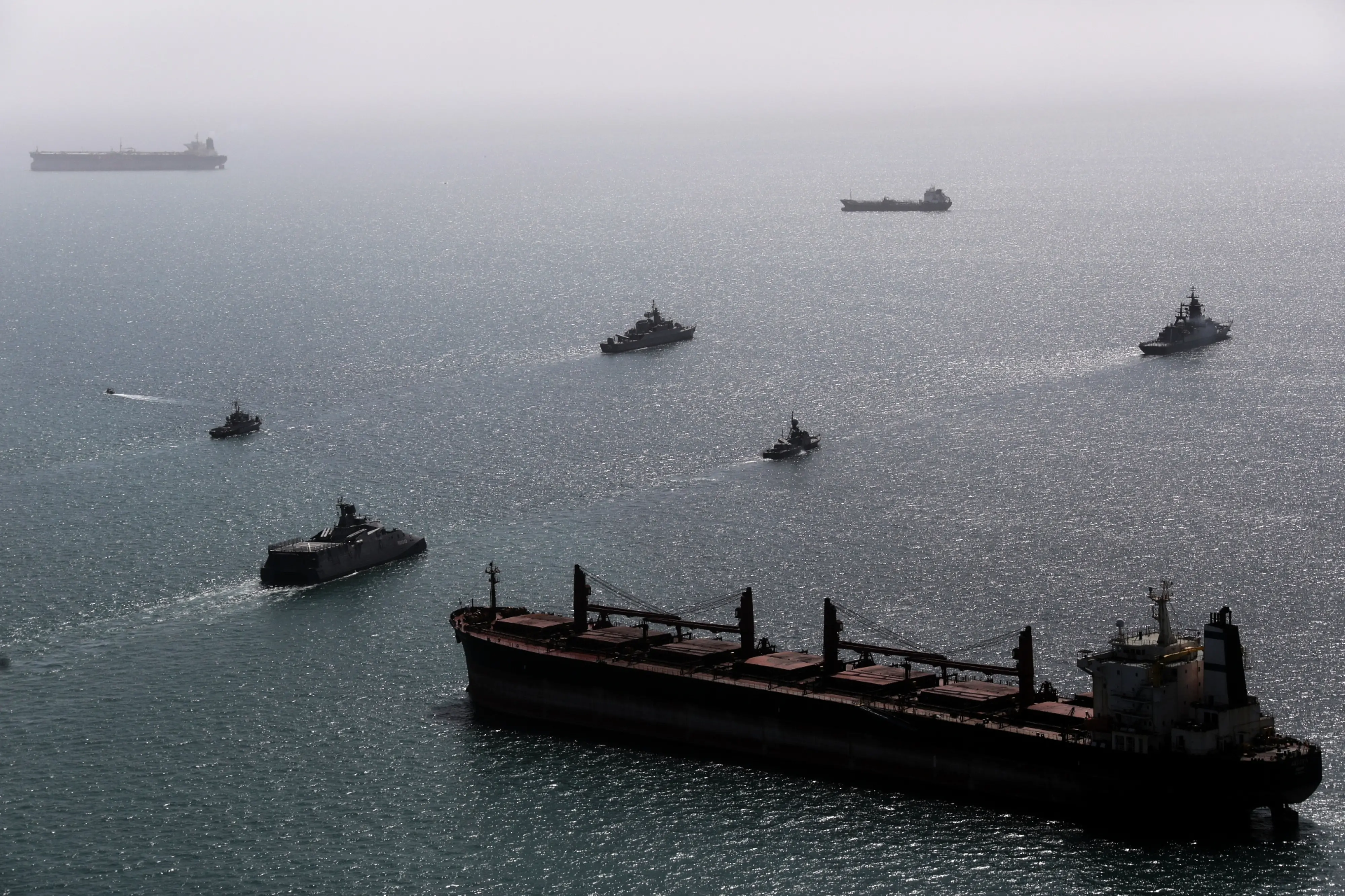 Navy ships conducting operations during a join drill by Iranian and Russian forces in the Indian Ocean | Photo: AP