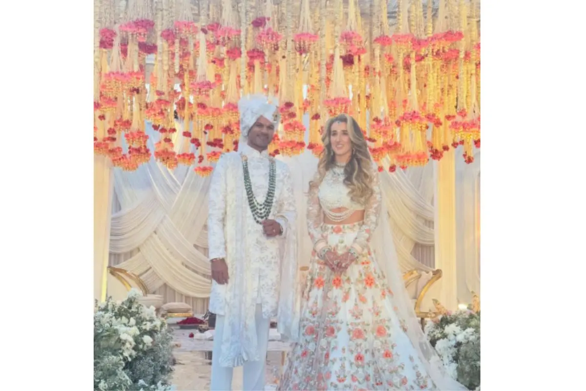Shikhar Dhawan and Sophie Shine| Instagram, @yuzi_chahal23