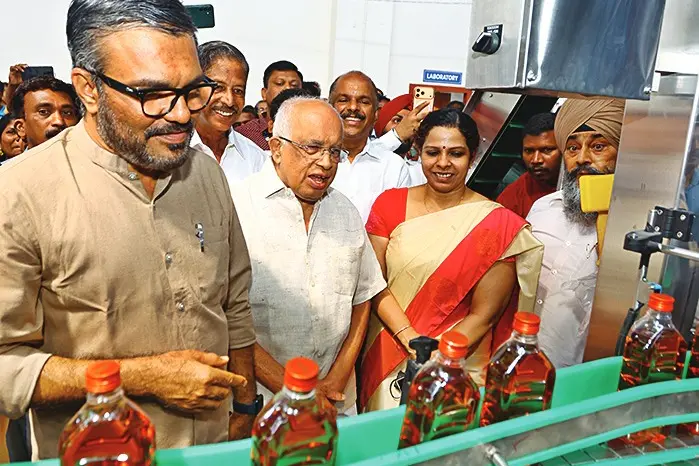 'മിന്നൽ മാജിക്'; ഉദ്ഘാടനംവരെ അനിശ്ചിതത്വം, ലേബലടക്കം തയ്യാറാക്കി, പേരുമാറ്റം അവസാനനിമിഷം